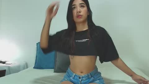 Ashley Blazze  online show from 26, 6, 2026