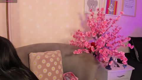 Snapshot of ashley_blum_ chatting on 23, 4, 2026 ashley_blum_ online show from 23, 4, 2026