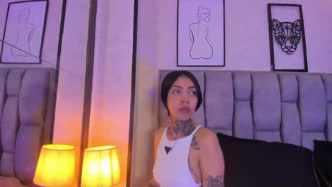 Snapshot of ashley_blum_ chatting on 10, 5, 2026 ashley_blum_ online show from 10, 5, 2026