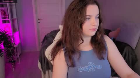 Snapshot of ashley_glen chatting on 9, 10, 2025 online show from 9, 10, 2025