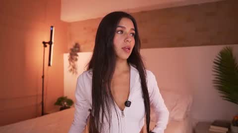 Jessie 40off soy jessie1 online show from 17, 7, 2026