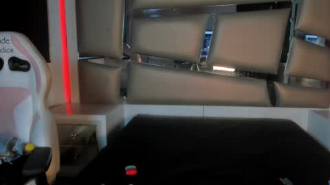 Snapshot of ashley_js chatting on 7, 10, 2025 ashley_js online show from 7, 10, 2025