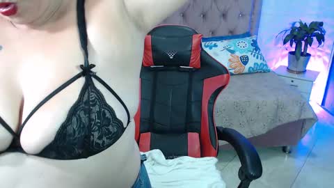 Snapshot of ashley_prg2 chatting on 19, 2, 2025 Ashley online show from 19, 2, 2025