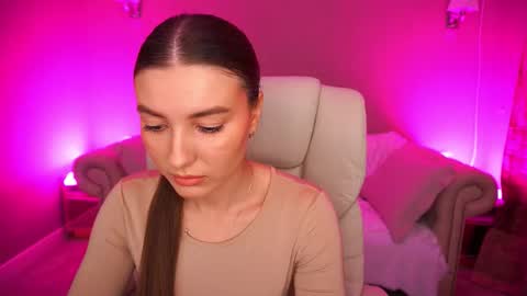 Snapshot of ashleybaee chatting on 27, 10, 2025 ashleybaee online show from 27, 10, 2025