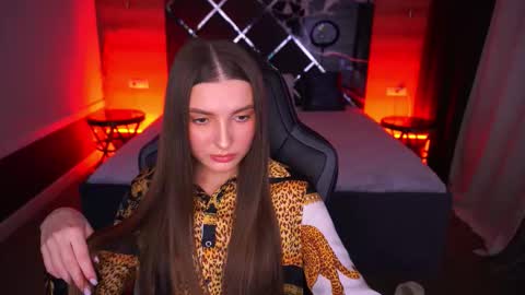 Snapshot of ashleybaee chatting on 4, 11, 2025 ashleybaee online show from 4, 11, 2025