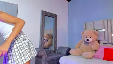 AshleyHill online show from 12, 9, 2025