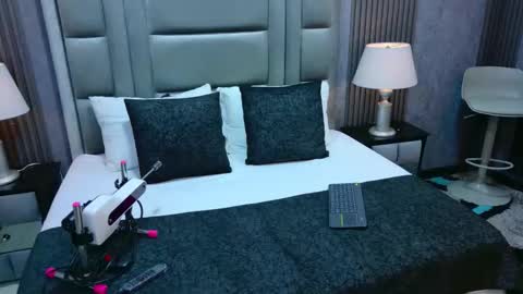 AshleyRoberh online show from 10, 1, 2026