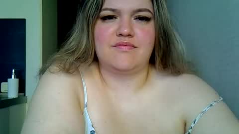Snapshot of ashleyrosee_ chatting on 18, 7, 2026 Anite online show from 18, 7, 2026