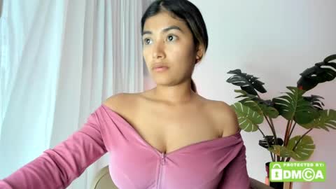 Snapshot of ashllovee_ chatting on 24, 4, 2026 ashllovee online show from 24, 4, 2026