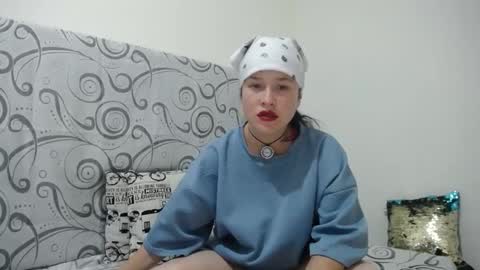 Snapshot of ashly_93 chatting on 18, 12, 2024 engel online show from 18, 12, 2024