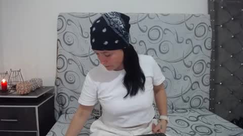 Snapshot of ashly_93 chatting on 24, 1, 2025 engel online show from 24, 1, 2025