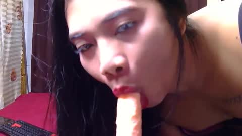 Im ashly online show from 11, 11, 2025