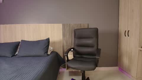 Ashly online show from 7, 3, 2025