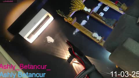 Snapshot of ashlybetancurxxx chatting on 12, 3, 2025 Ashly Betancur online show from 12, 3, 2025