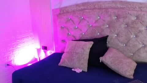 ashlybloom1 online show from 19, 5, 2026