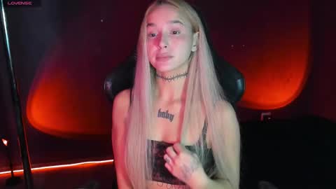 Snapshot of ashmila chatting on 25, 9, 2025 Mila online show from 25, 9, 2025