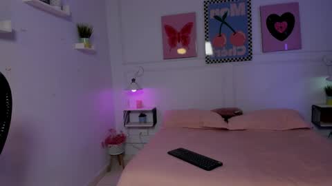Snapshot of asia_lune chatting on 2, 6, 2026 MyaFontaine online show from 2, 6, 2026