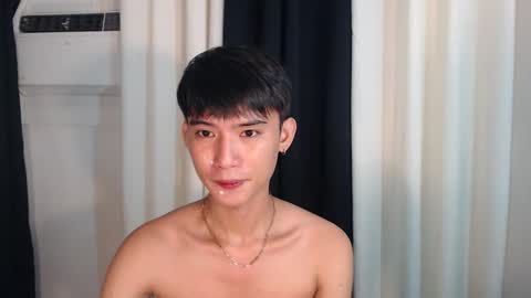 Snapshot of asian_cutiebaexx chatting on 15, 10, 2025 Pat online show from 15, 10, 2025