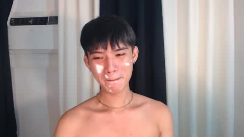 Snapshot of asian_cutiebaexx chatting on 27, 10, 2025 Pat online show from 27, 10, 2025