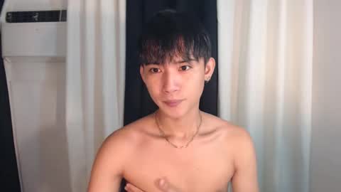 Snapshot of asian_cutiebaexx chatting on 7, 11, 2025 Pat online show from 7, 11, 2025