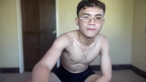 Snapshot of asian_paulox chatting on 27, 11, 2025 asian_paulox online show from 27, 11, 2025