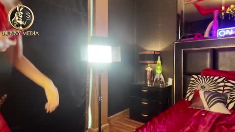 BUNNY WILDER online show from 9, 2, 2025