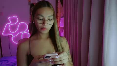 Snapshot of asianhottiesttamira chatting on 11, 3, 2026 HI IM TAMIRA LOOKING FOR SERIOUS RELATIONSHIP online show from 11, 3, 2026
