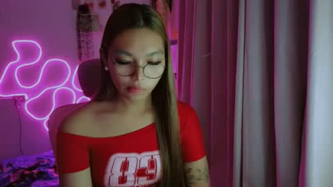 Snapshot of asianhottiesttamira chatting on 17, 3, 2026 HI IM TAMIRA LOOKING FOR SERIOUS RELATIONSHIP online show from 17, 3, 2026