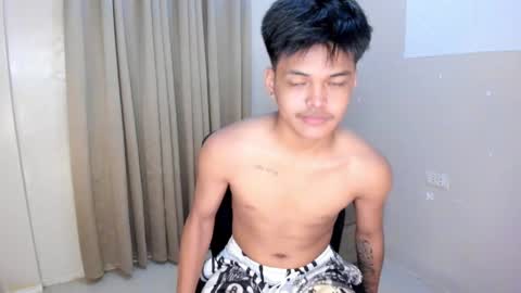 VICTORIA SCOTT online show from 2, 2, 2025