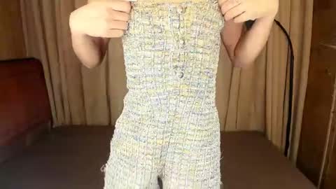 Snapshot of asianprettypetite chatting on 18, 2, 2025 CHESKA online show from 18, 2, 2025