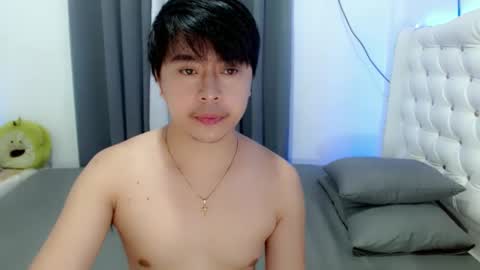 Snapshot of asianroy_x chatting on 19, 1, 2025 Roy online show from 19, 1, 2025