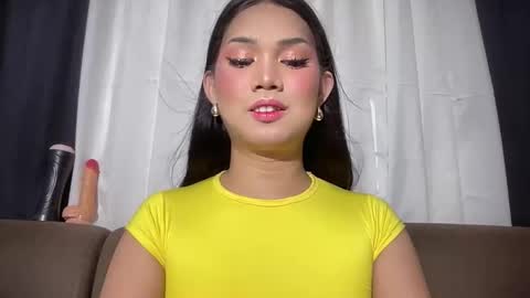 Snapshot of asiansweet_lily chatting on 6, 6, 2026 Lily online show from 6, 6, 2026
