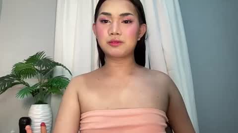 Snapshot of asiansweet_lily chatting on 5, 7, 2026 Lily online show from 5, 7, 2026