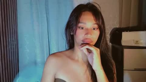 Snapshot of asiantreasures chatting on 1, 6, 2026 kisses online show from 1, 6, 2026