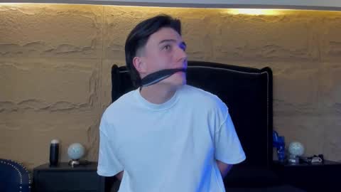 Snapshot of aslanfox_ chatting on 31, 3, 2026 Aslan online show from 31, 3, 2026