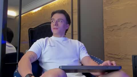 Snapshot of aslanfox_ chatting on 1, 4, 2026 Aslan online show from 1, 4, 2026