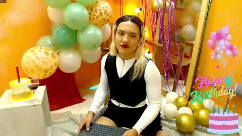 Snapshot of aslyhernandez chatting on 16, 1, 2025 ASLY online show from 16, 1, 2025