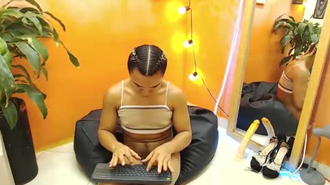 Snapshot of aslyhernandez chatting on 20, 1, 2025 ASLY online show from 20, 1, 2025