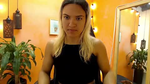 Snapshot of aslyhernandez chatting on 24, 1, 2025 ASLY online show from 24, 1, 2025