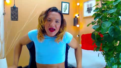 Snapshot of aslyhernandez chatting on 16, 9, 2025 ASLY online show from 16, 9, 2025