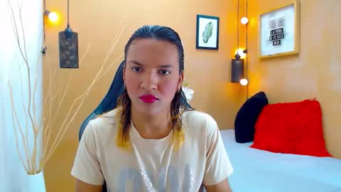 Snapshot of aslyhernandez chatting on 20, 9, 2025 ASLY online show from 20, 9, 2025