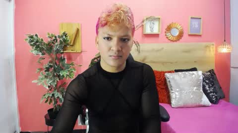 Snapshot of aslyhernandez chatting on 25, 2, 2026 ASLY online show from 25, 2, 2026