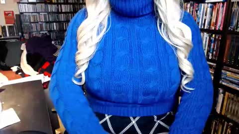 Snapshot of aspen_vale chatting on 13, 12, 2025 Aspen Vale online show from 13, 12, 2025