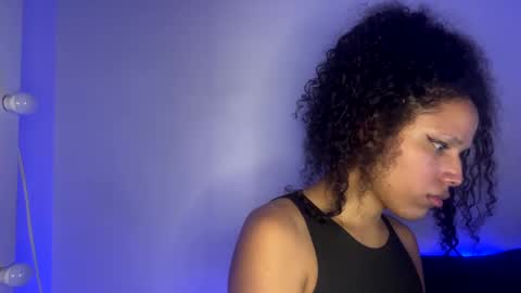 assiavilla1 online show from 27, 2, 2025