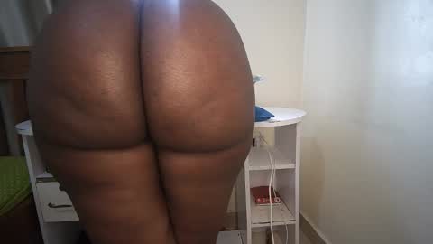 shee online show from 3, 3, 2026