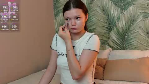 Aster Quinn online show from 17, 7, 2026