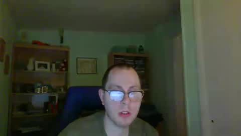 Snapshot of astg94 chatting on 29, 12, 2024 Andrew or Smiley Read the message in bold above the bio design for info on the situation. online show from 29, 12, 2024