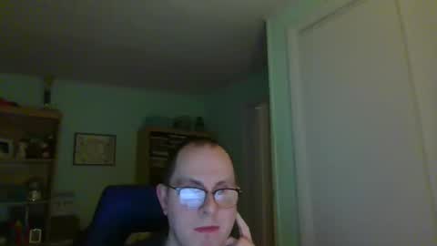 Snapshot of astg94 chatting on 9, 3, 2025 Andrew or Smiley Read the message in bold above the bio design for info on the situation. online show from 9, 3, 2025