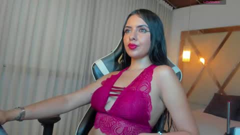 Astra Glows Cam online show from 15, 4, 2026