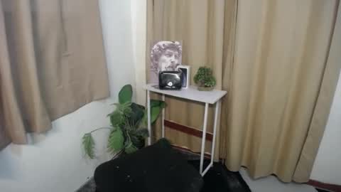 Snapshot of astraea_xxx chatting on 24, 1, 2025 Anna online show from 24, 1, 2025
